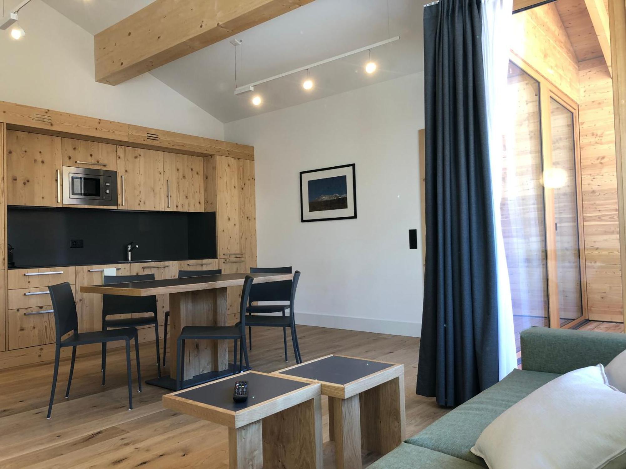 Catrina Resort Disentis Room photo